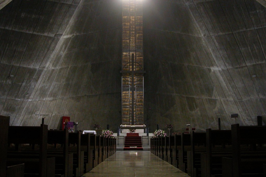 StMary'sCathedral-Tokyo-01